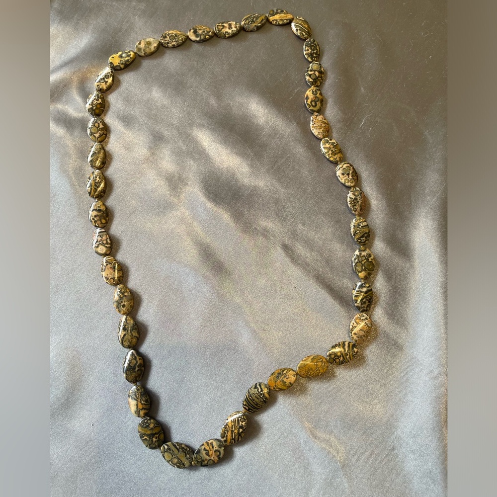 Beautiful Necklace - Great Condition!